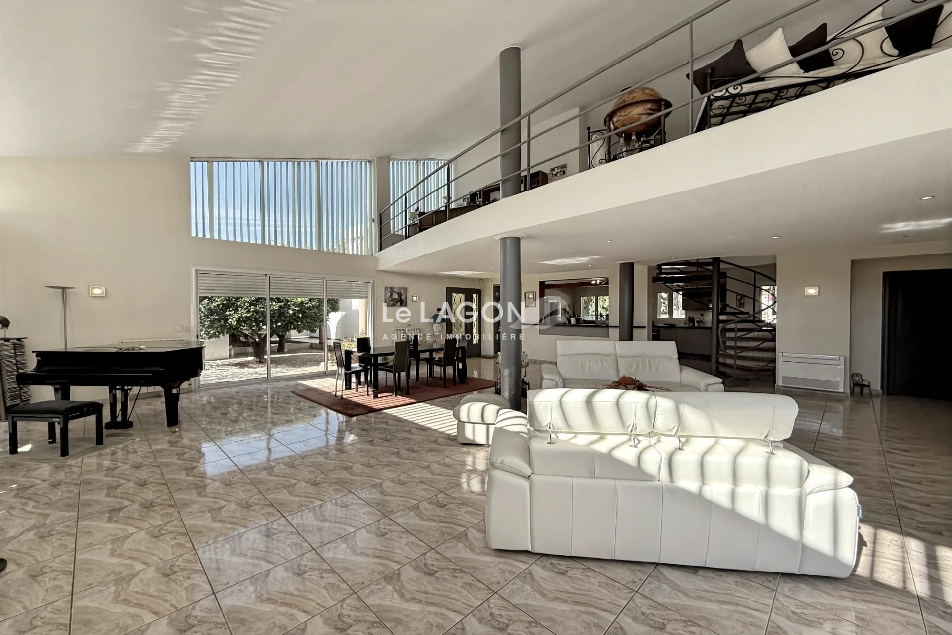 Agence immobilière de LE LAGON IMMOBILIER