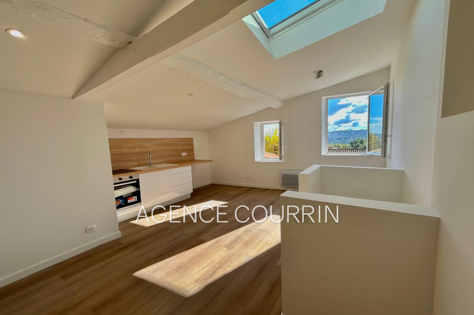 Agence immobilière de Agence Courrin