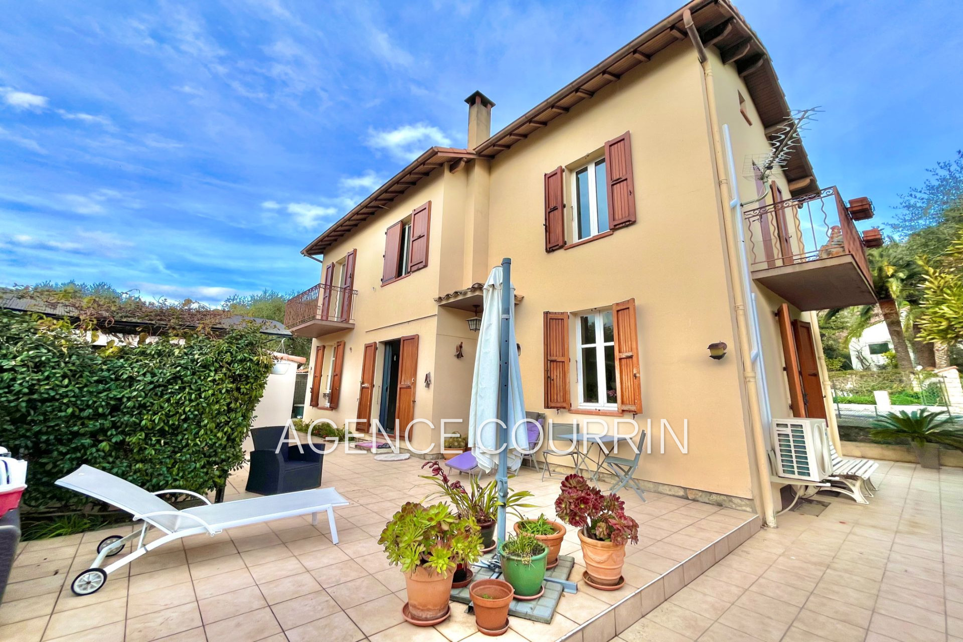 Agence immobilière de Agence Courrin