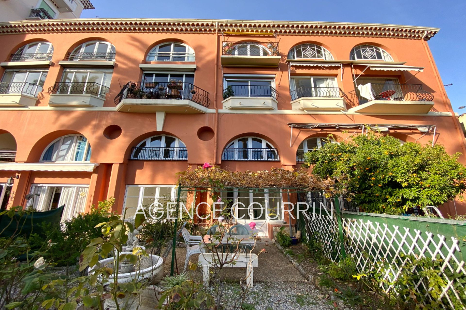 Agence immobilière de Agence Courrin