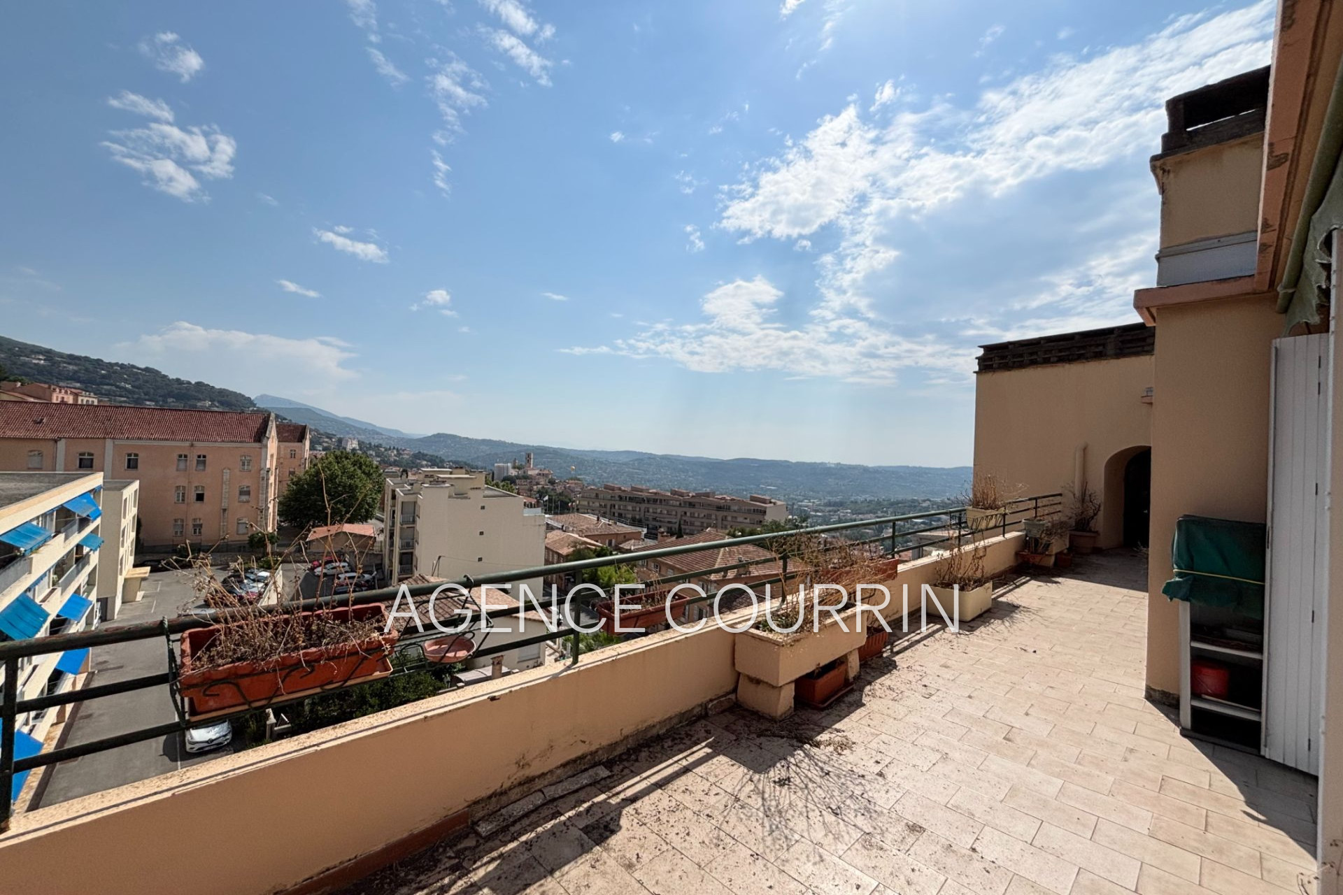 Agence immobilière de Agence Courrin
