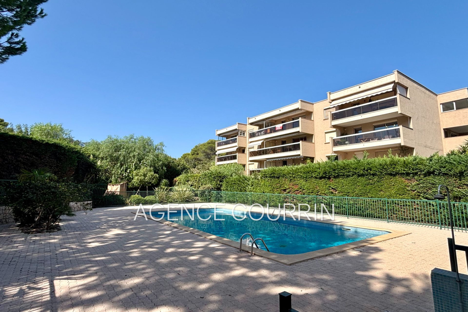 Agence immobilière de Agence Courrin