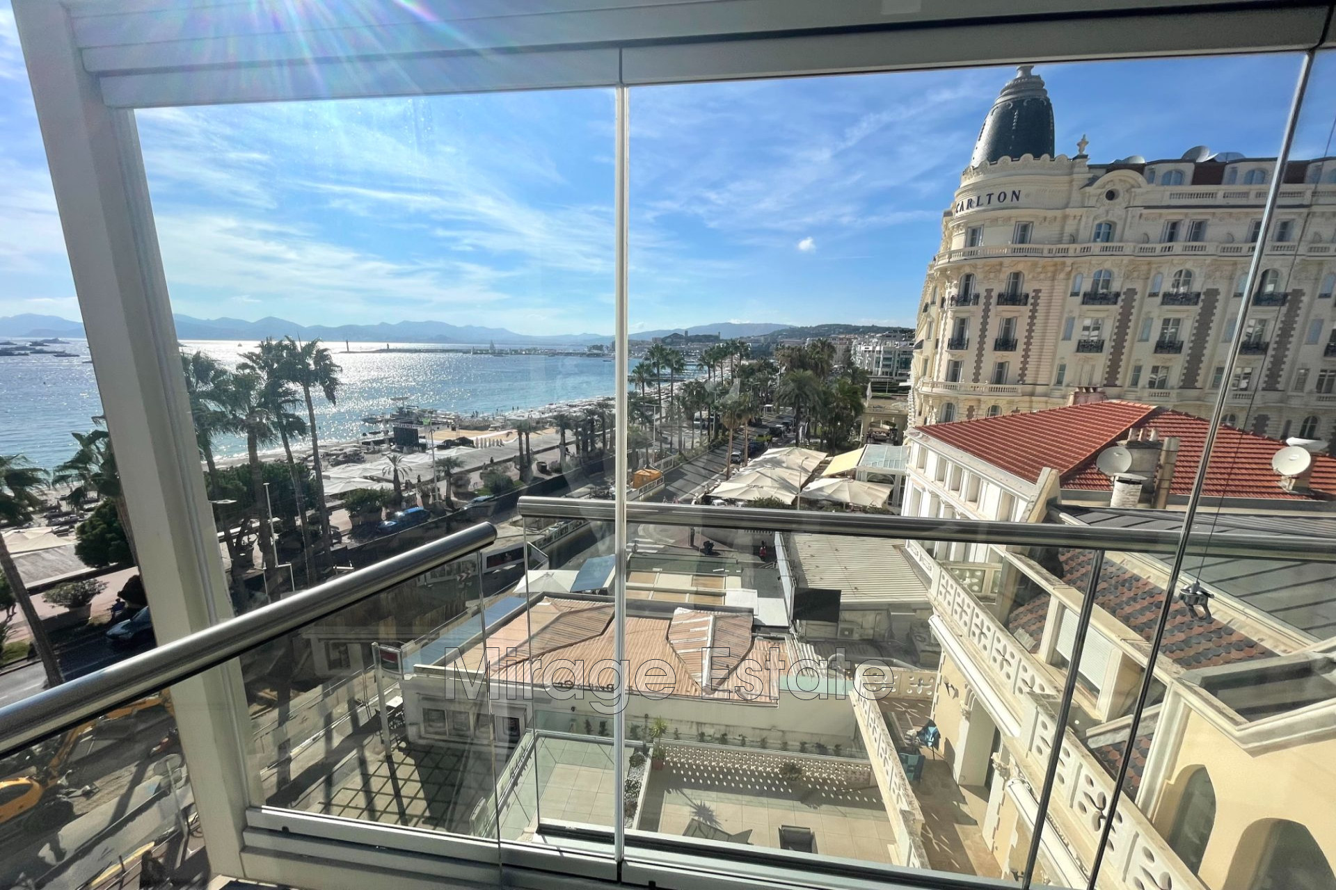 Cannes Prestigious 4-Room Apartment for Sale — photo 2 of 7