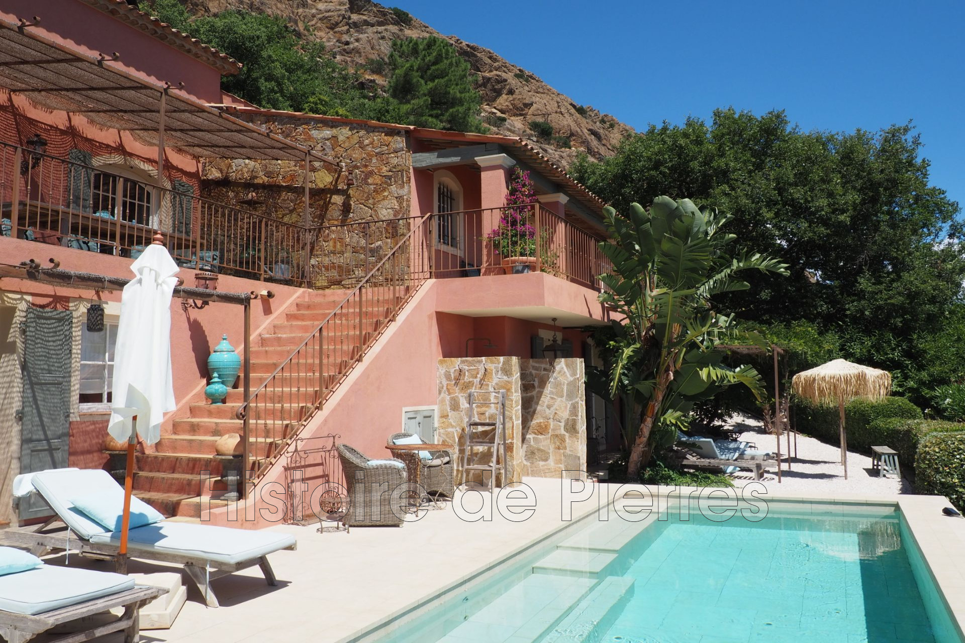 Agence immobilière de Histoire de Pierres