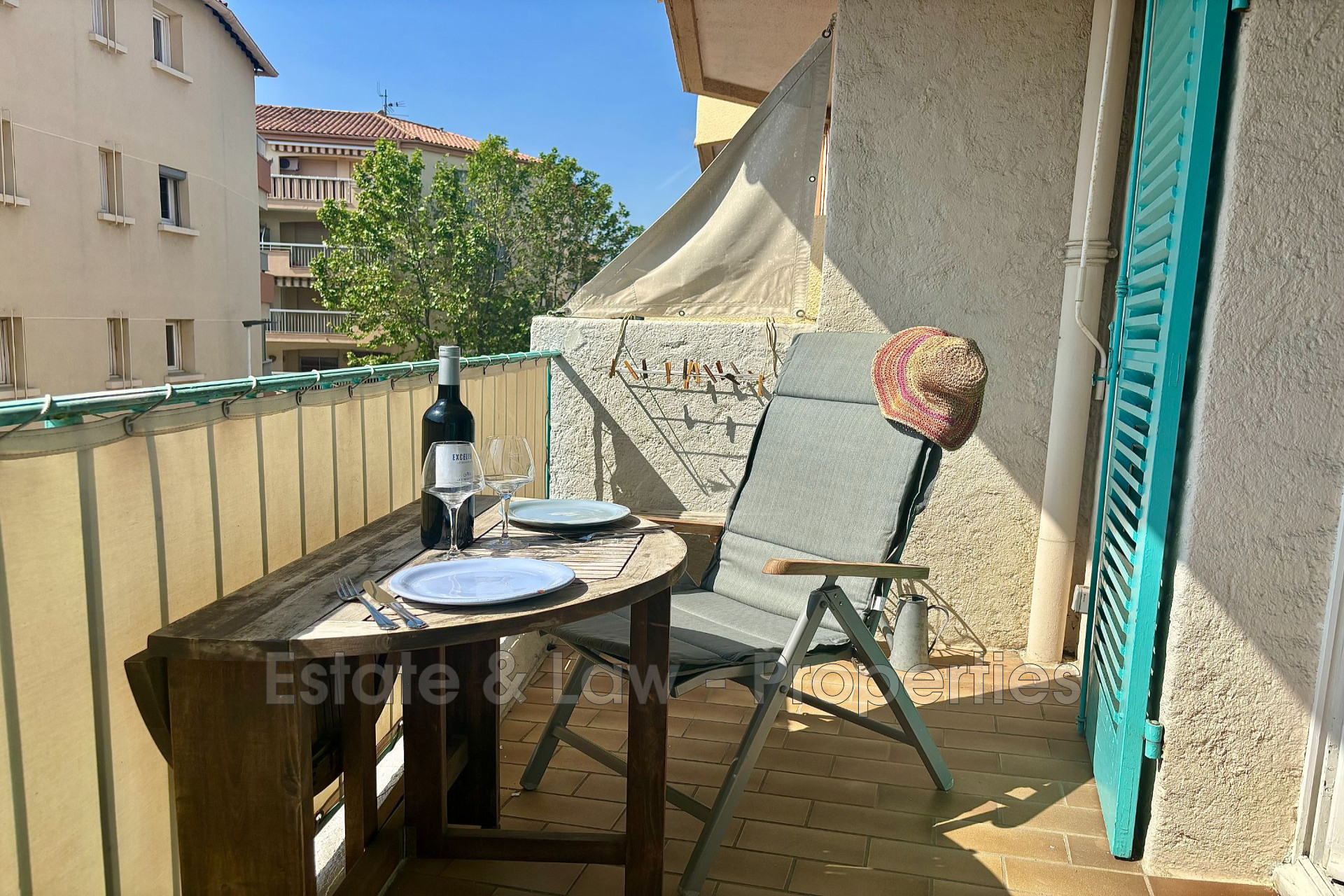 Agence immobilière de Estate & Law - Properties
