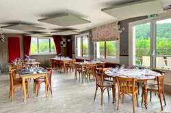 Professionnel  Saint-Léonard-des-Bois  