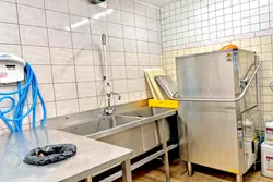 Professionnel  Saint-Léonard-des-Bois  