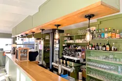 Professionnel  Saint-Léonard-des-Bois  