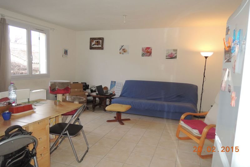 Photo Appartement Eyguières Location appartement 2 pièces 44 m²