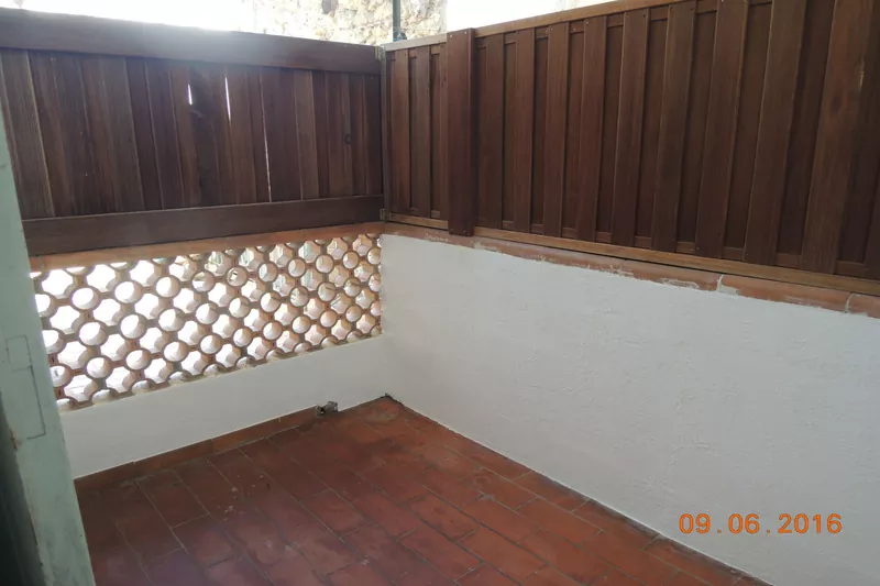Location appartement Eyguières  