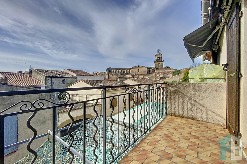 Location appartement Eyguières  