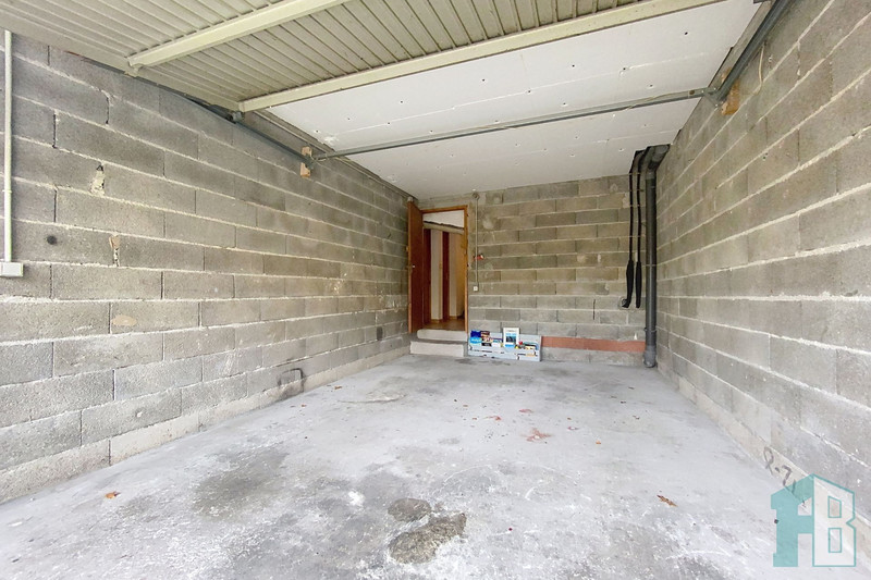 Location appartement Eyguières  