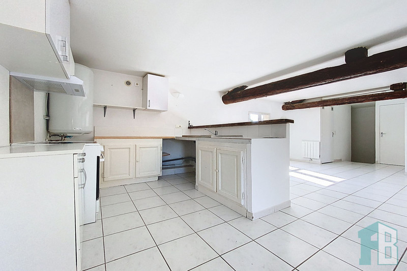 Location appartement Grans  