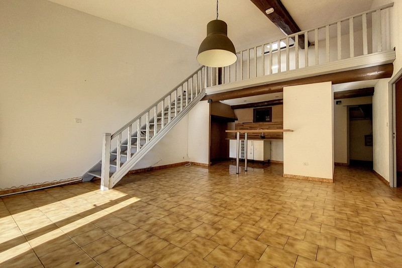 Apartment Eyguières Proche village,  Rentals apartment  3 rooms   70&nbsp;m&sup2;