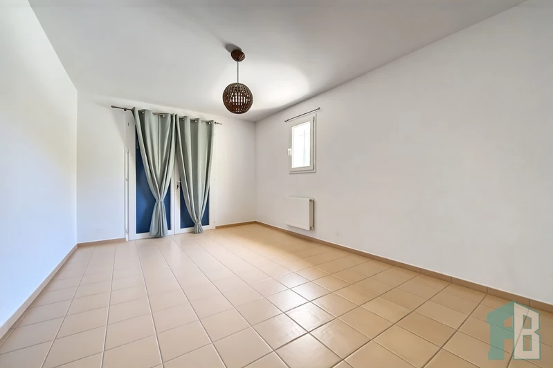 Vente maison Eyguières  