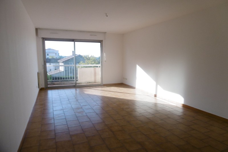 Photo Apartment Carpentras Proche gare, Rentals apartment 2 rooms 55 m²