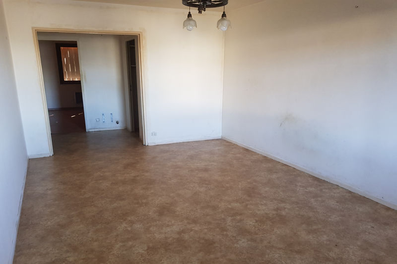 Photo Apartment Carpentras Proche gare, to buy apartment 2 rooms 50 m²