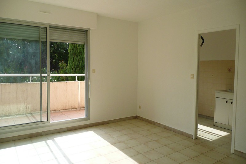 Apartment Carpentras Proche lycee fabre,   to buy apartment  4 rooms   76&nbsp;m&sup2;