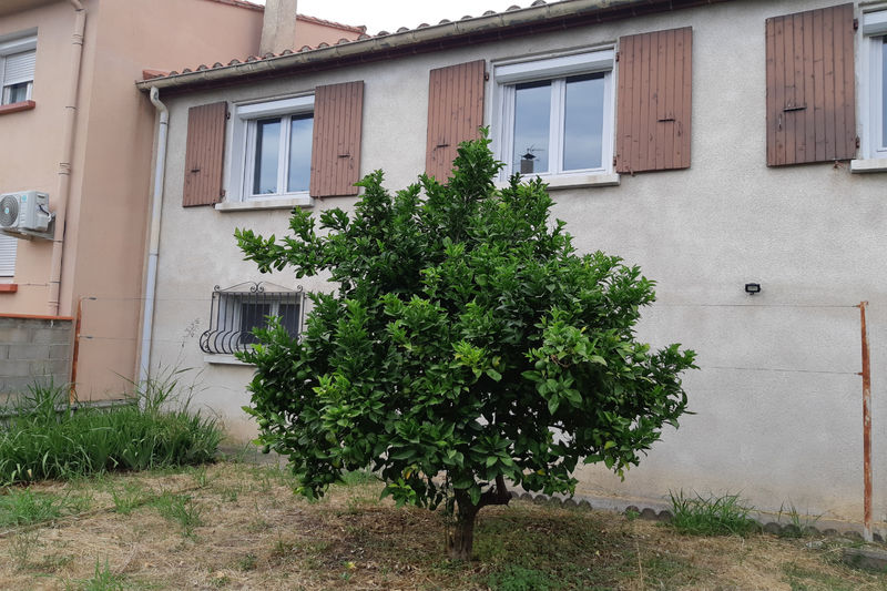 Maison de ville Céret  Location maison de ville  3 chambres   96&nbsp;m&sup2;