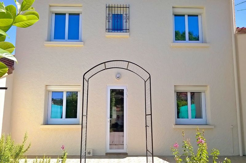 Photo Villa Saint-Jean-Pla-de-Corts achat villa 4 chambres 128 m²