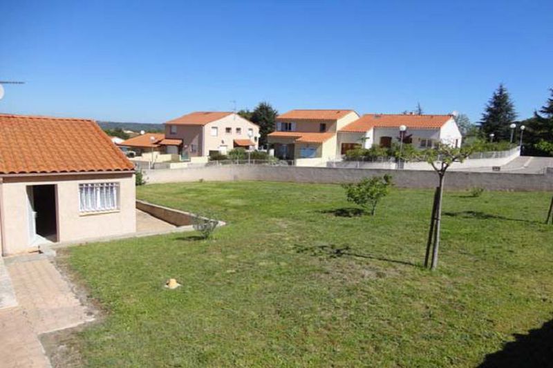 Photo Terrain Maureillas-las-Illas Village, achat terrain 549 m²