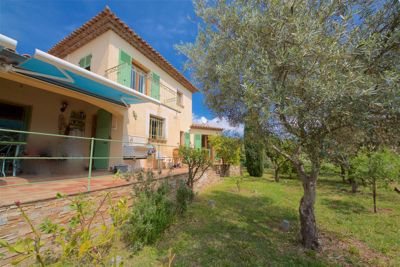 Vente maison La Croix-Valmer Vente maison La Croix-Valmer Maison La Croix-Valmer Golfe de st tropez, achat maison 4 chambres 210 m²