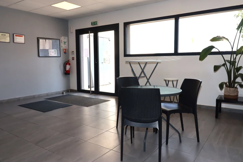 Professionnel murs local professionnel Perpignan  