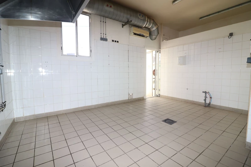 Professionnel local commercial Canet-en-Roussillon  