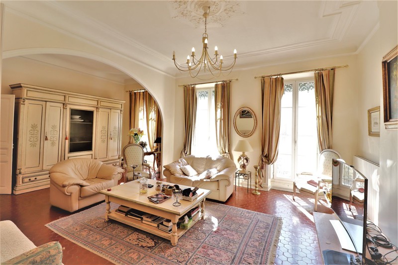 Photo Appartement Nîmes achat appartement 5 pièces 170 m²