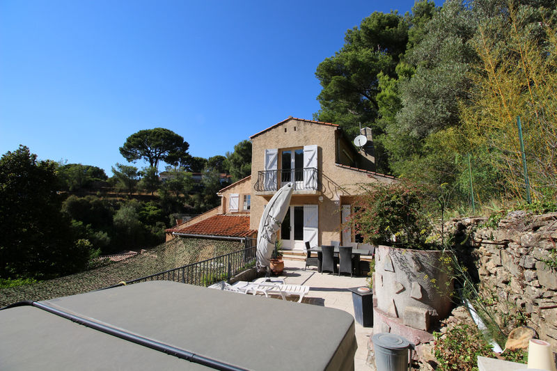 Photo Apartment La Ciotat Quartier saint jean, to buy apartment 5 rooms 131 m²