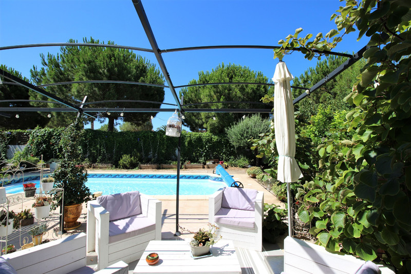 Photo Maison Saint-Cyr-sur-Mer achat maison 5 chambres 142 m²