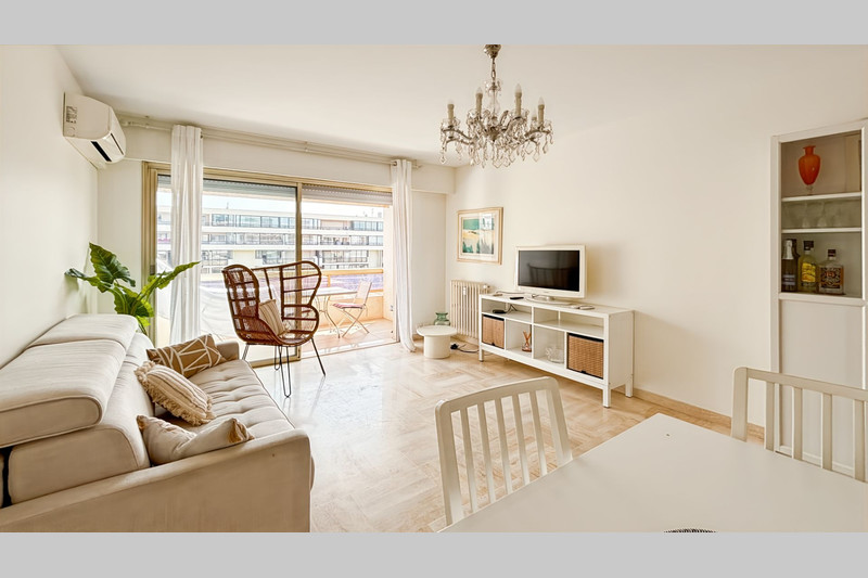 Appartement Cannes Centre-ville (banane),  Location saisonnière appartement   55&nbsp;m&sup2;