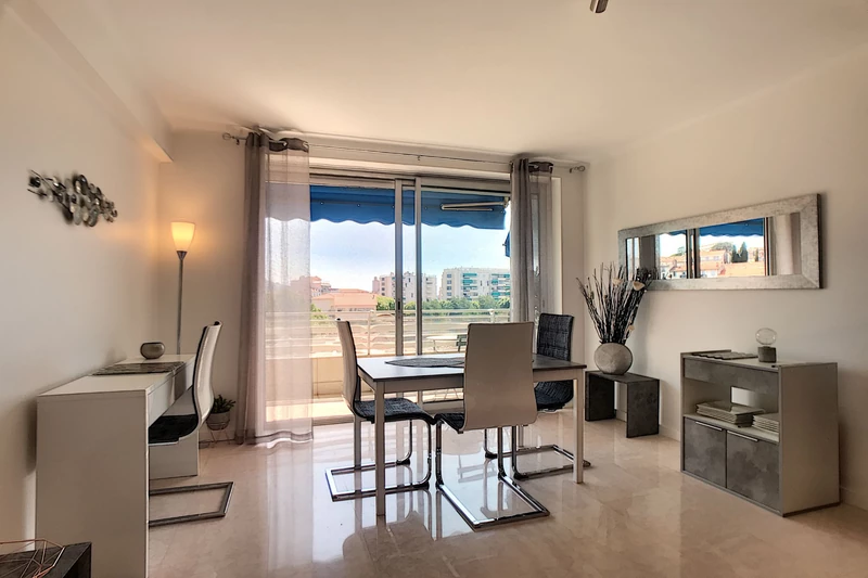 vente Appartement Cannes Croix des gardes Appartement Cannes Croix des gardes, Location saisonnière appartement 3 pièces
