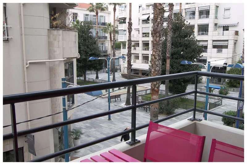 Appartement Cannes  Location saisonnière appartement  2 pièces   48&nbsp;m&sup2;