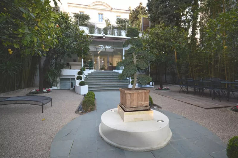 House Cannes Croisette,  Vacation rental house  5 bedrooms   220&nbsp;m&sup2;