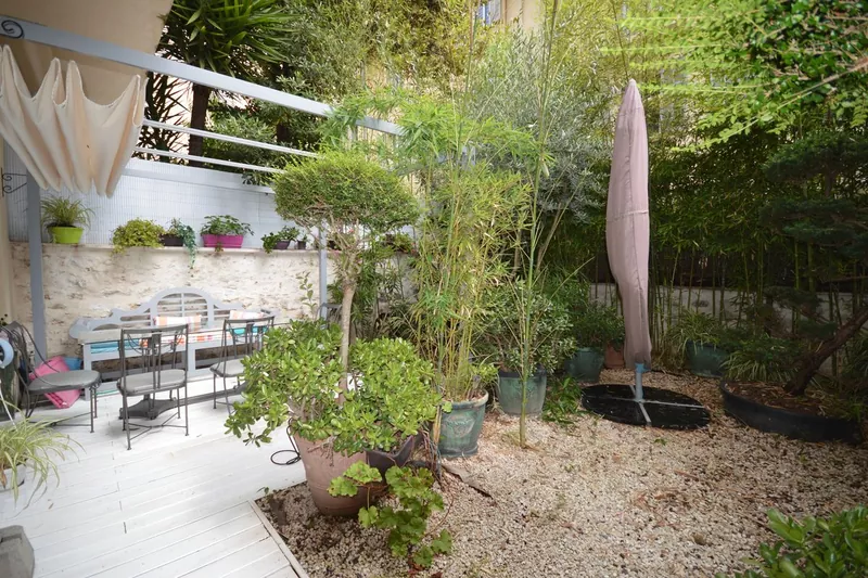 Townhouse Cannes Centre-ville (carnot et environs),  Vacation rental townhouse  3 bedrooms   170&nbsp;m&sup2;