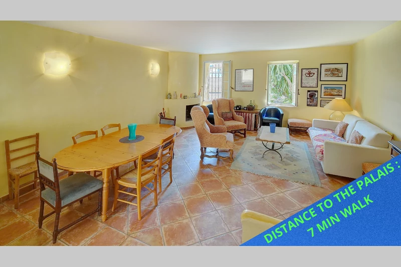 Apartment Cannes Suquet,  Vacation rental apartment  4 bedrooms   120&nbsp;m&sup2;