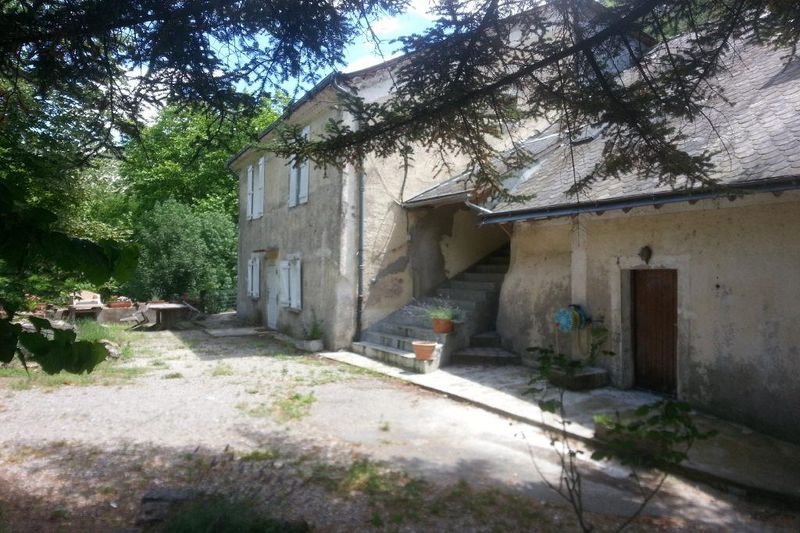 Photo Appartement Gorniès Location saisonnière appartement 4 pièces 165 m²