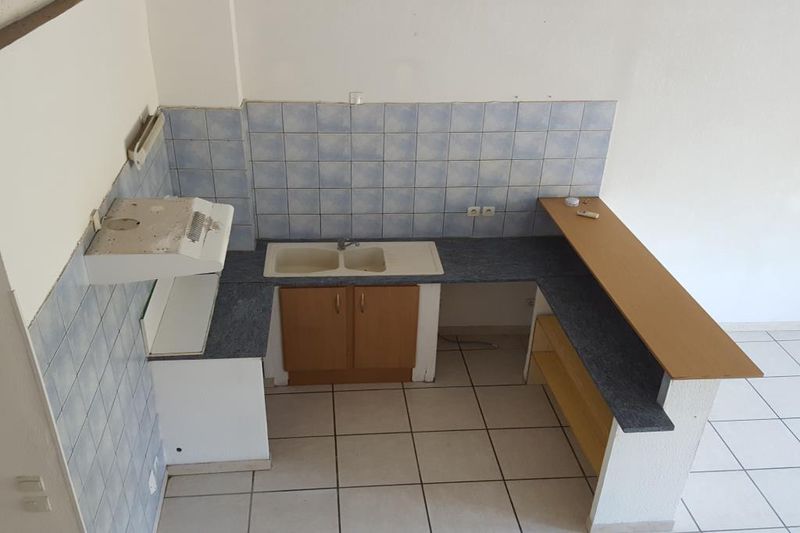 Photo Appartement Laroque Location appartement 4 pièces 87 m²