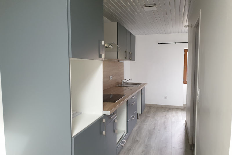 Photo Appartement Sumène Location appartement 3 pièces 59 m²