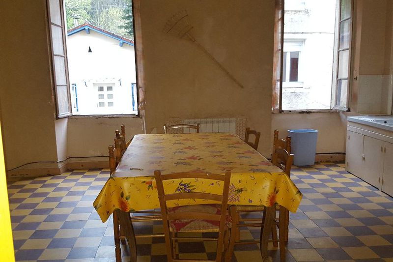 Photo Appartement Valleraugue Centre-ville, achat appartement 5 pièces 113 m²