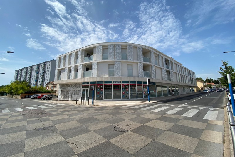 Photo Local professionnel Castelnau-le-Lez Centre-ville, Professionnel local professionnel 71 m²