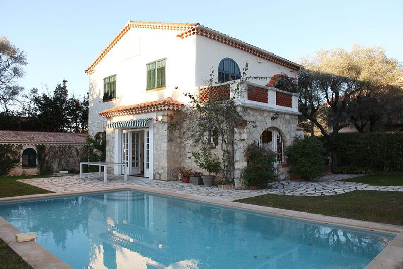 Location saisonnière villa Cap d'Antibes  