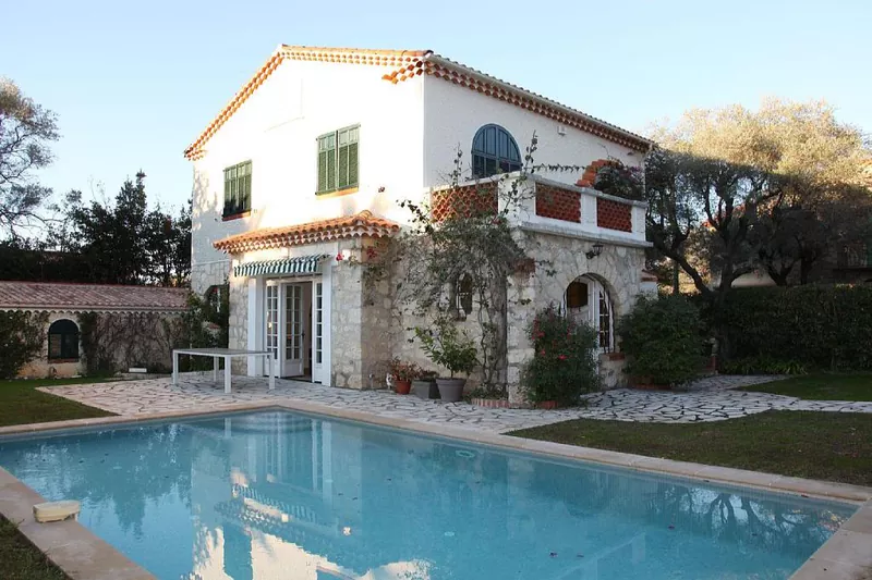 Location saisonnière villa Cap d'Antibes  