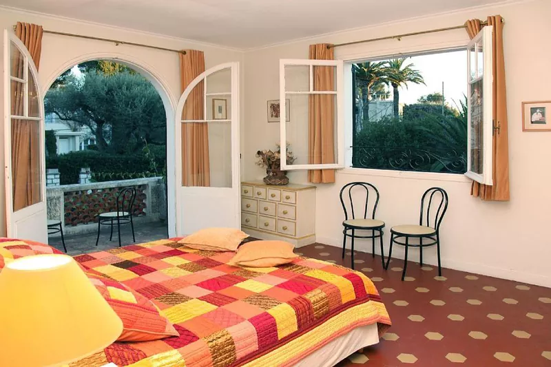 Location saisonnière villa Cap d'Antibes  