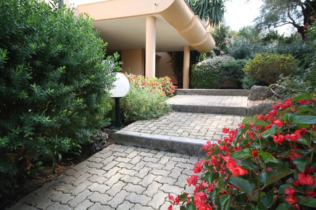 Location appartement Antibes 06600 - 960 € - Twimmo.com