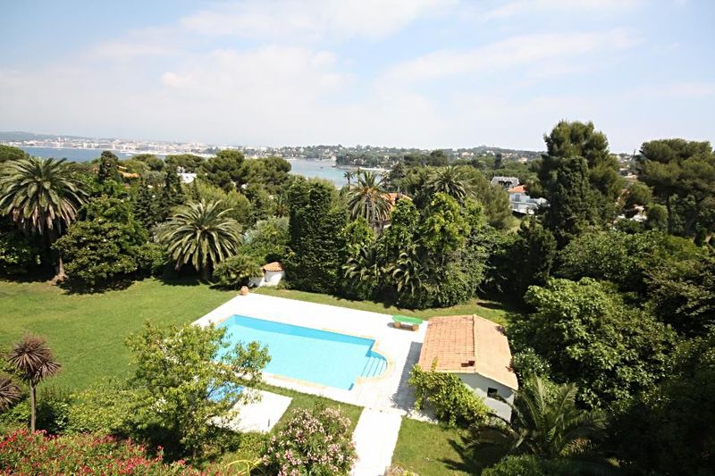 Location saisonnière villa Cap d'Antibes  