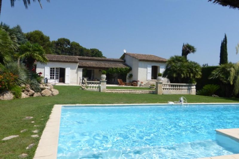 Location saisonnière villa Juan-les-Pins  