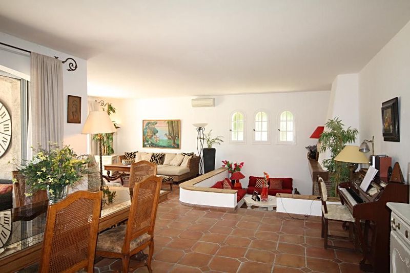 Location saisonnière villa Juan-les-Pins  