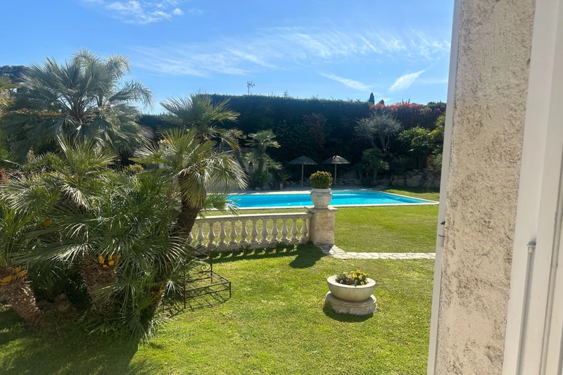 Location saisonnière villa Juan-les-Pins  